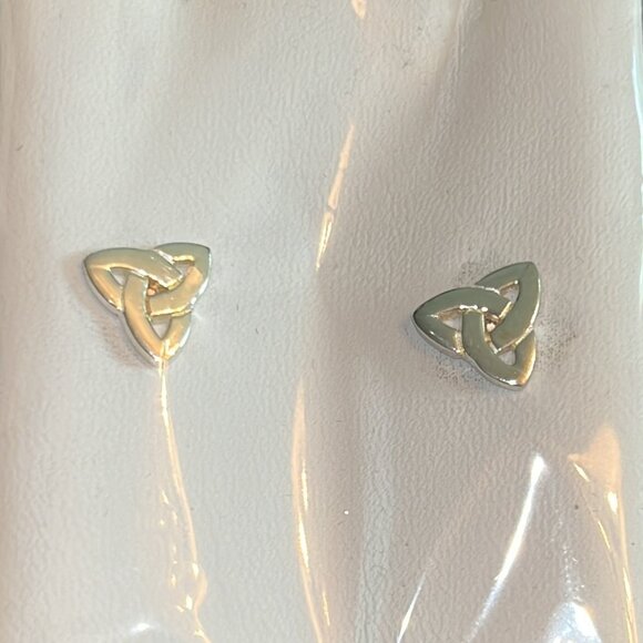 NWT Amethyst Designs Sterling Silver Celtic Trinity Knot Earrings - Picture 2 of 3